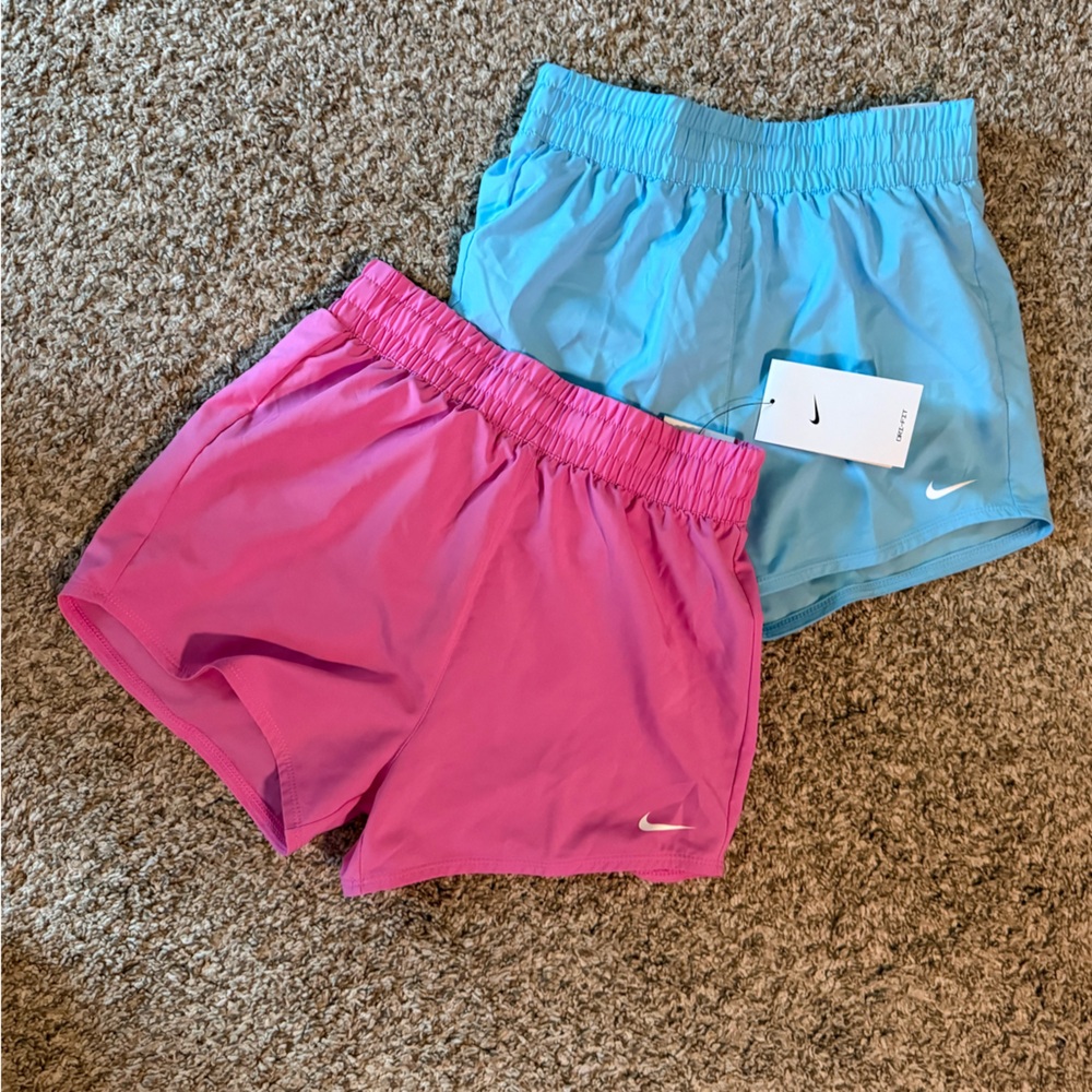 Nike Girls' Dri-FIT One High-Waisted Woven Training Shorts Bundle